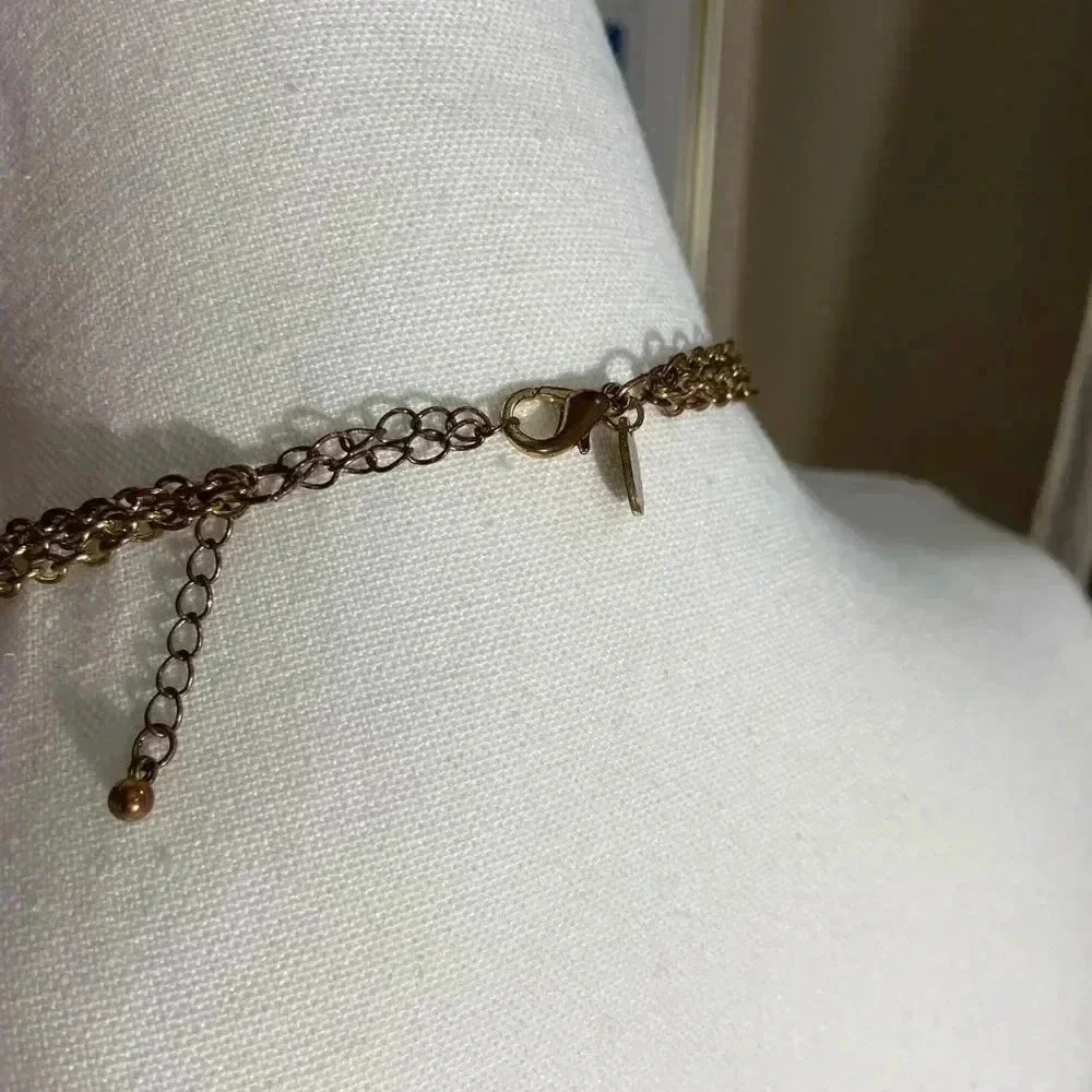 Stunning tri-tone three tiered necklace - Picture 4 of 5